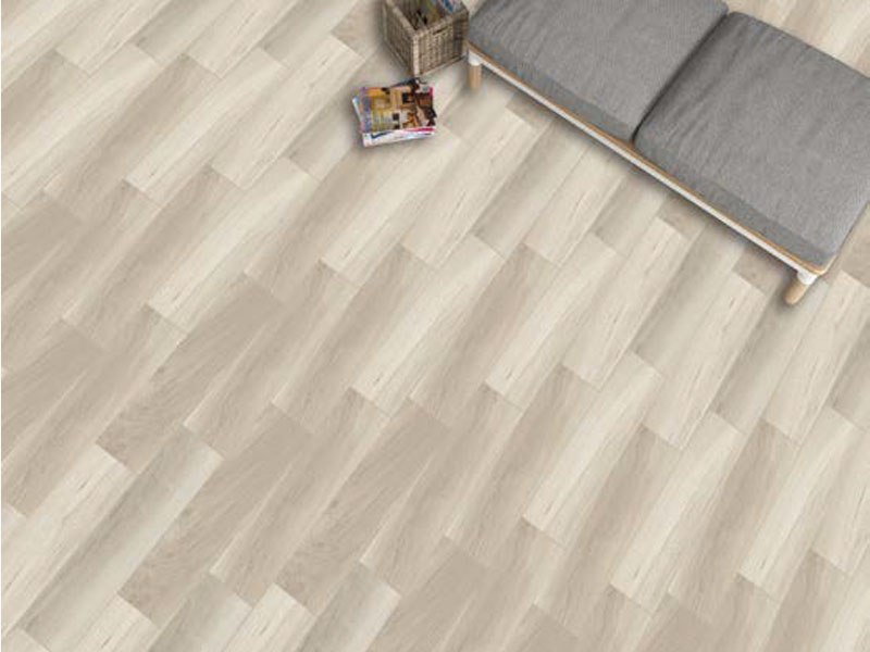 PINEWOOD 15X60